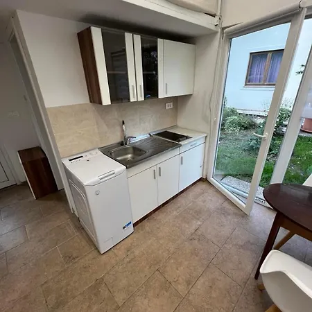 Apartma Lilijana * ليوبليانا